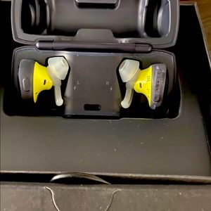bose soundsport Free wireless earbuds